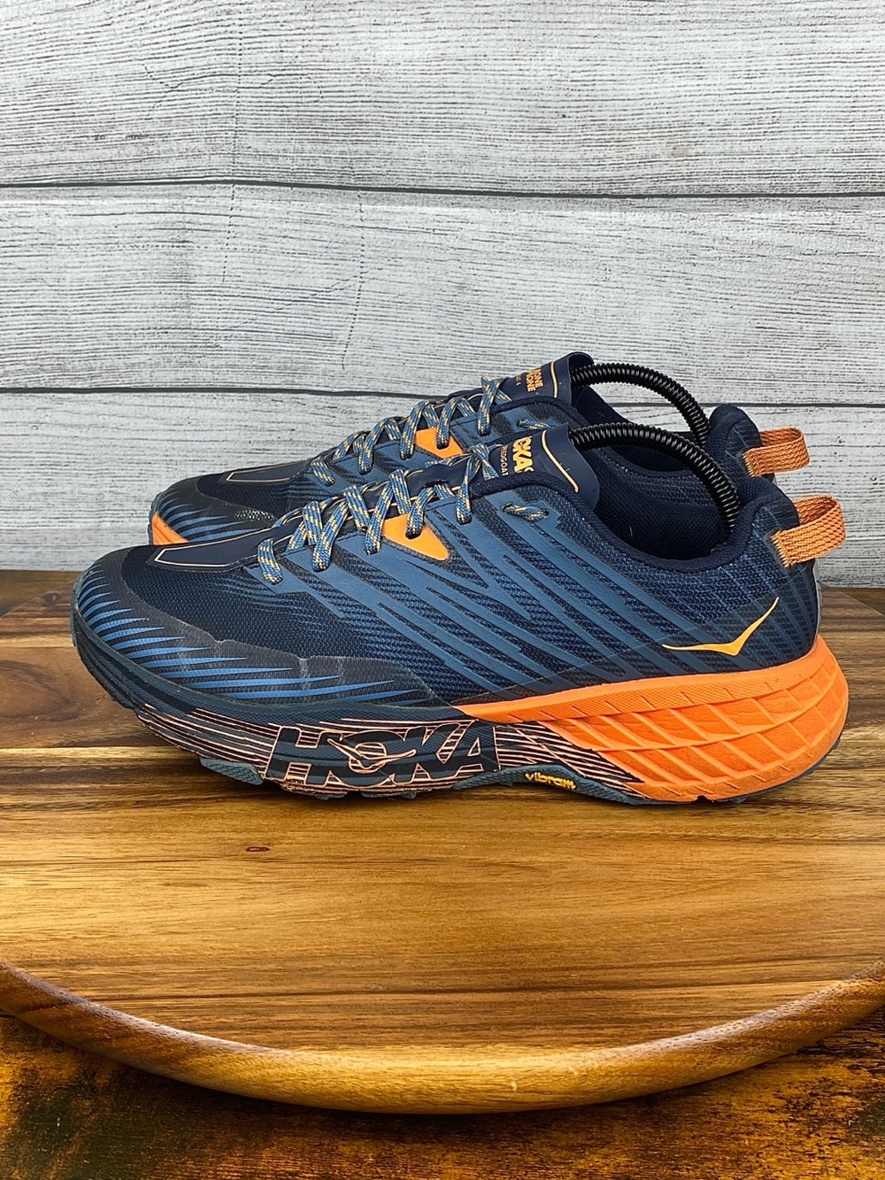 HOKA One One Speedgoat 4 Teal Orange Vibram Trail Running Shoe Men’s Size 9